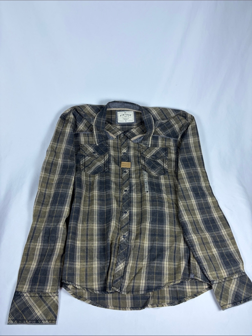 NWT‎ buckle men's button up shirt Plaid